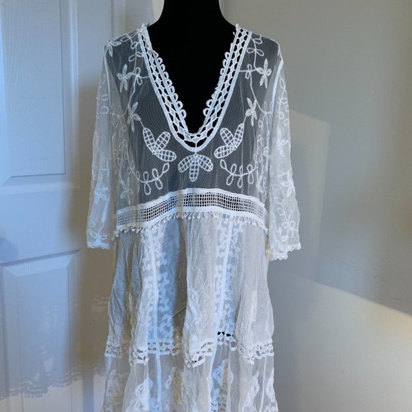Boho Lace Plunging Cover Up White - Picture 7 of 7